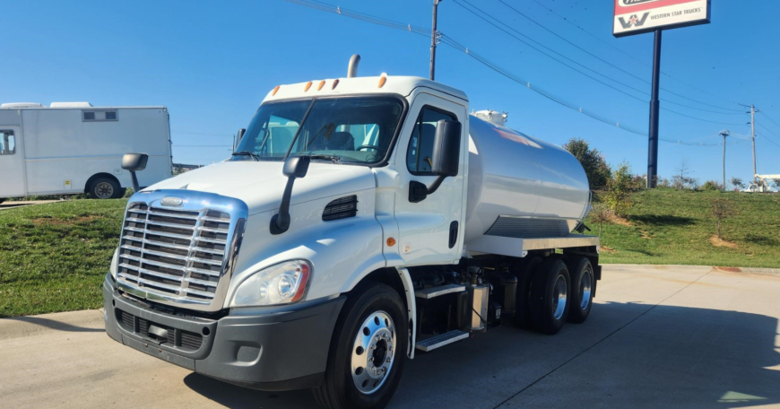 2014 FREIGHTLINER CASCADIA 113